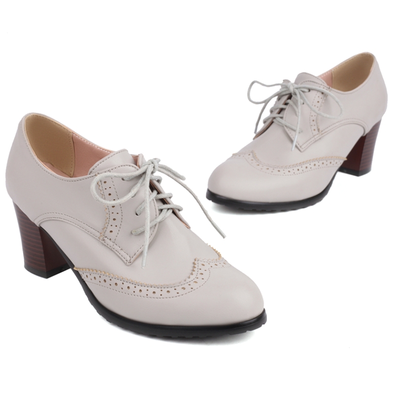 Vintage Women's High Heels Loa - Guipure Lace Panel 评论和价格