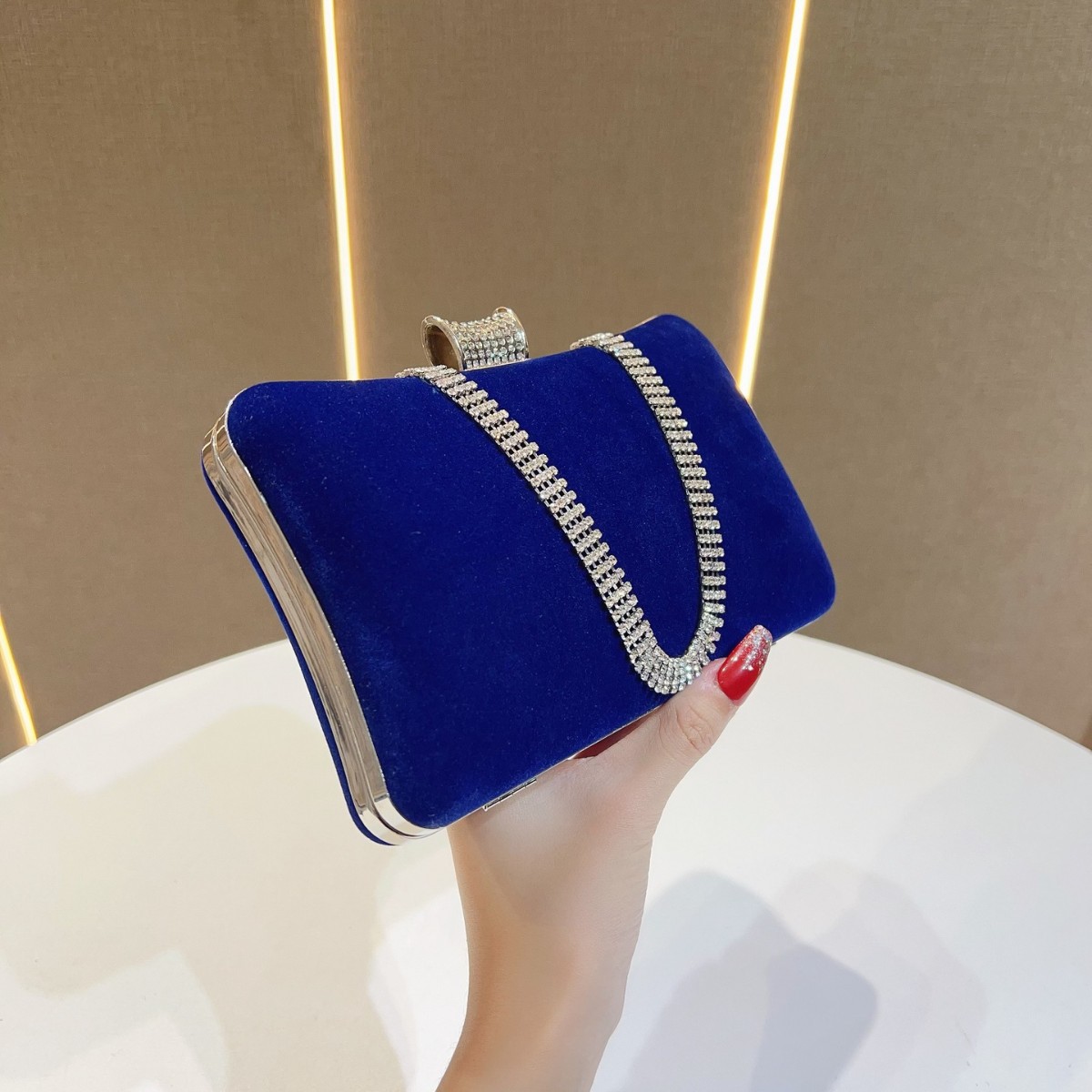 2025 Velvet Banquet Bag Women’ - Tassel Fringe Trim 评论和价格