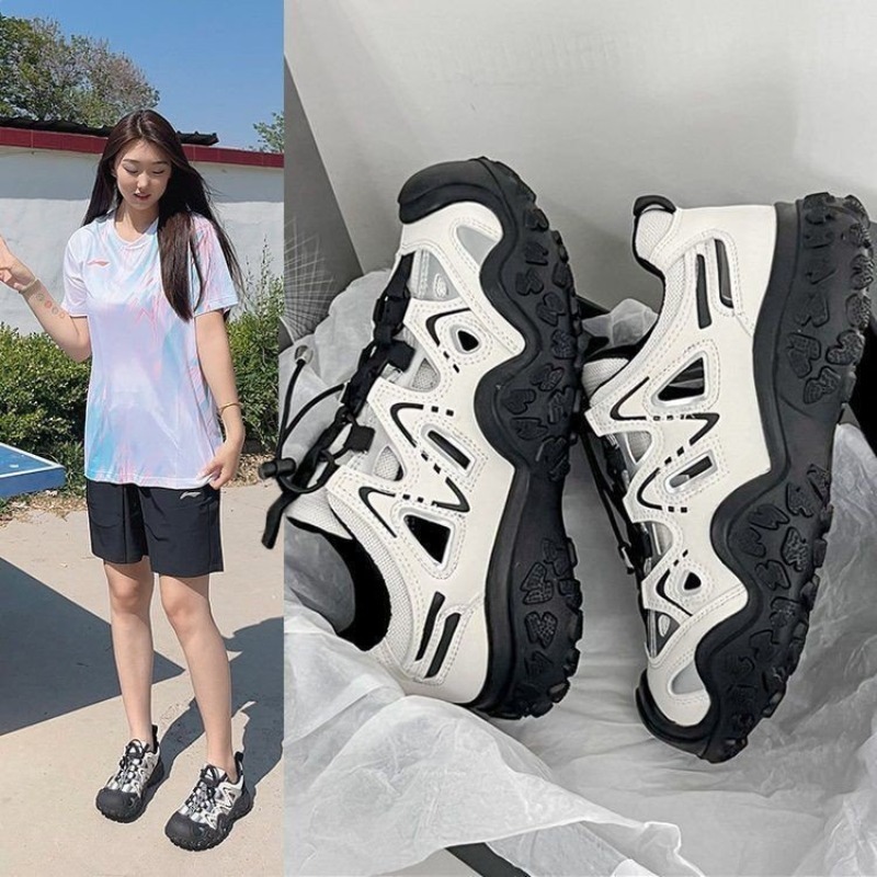 Ladies Outdoor Trekking Sneake - Guipure Lace Panel 评论和价格